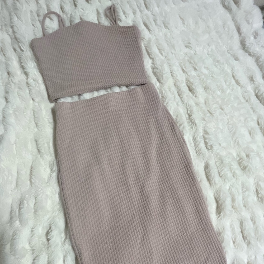 Light mauve pink Midi Skirt and Crop Top set